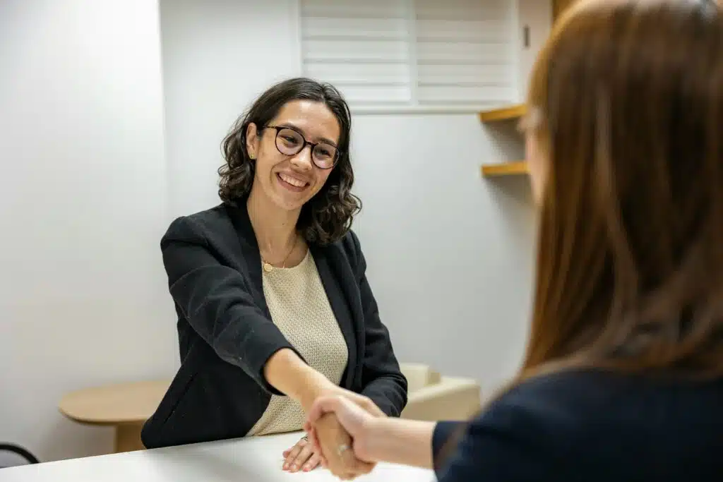 Préparer un Entretien en Français : Guide Complet pour Réussir